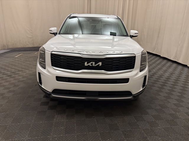 Used 2022 Kia Telluride EX image 2