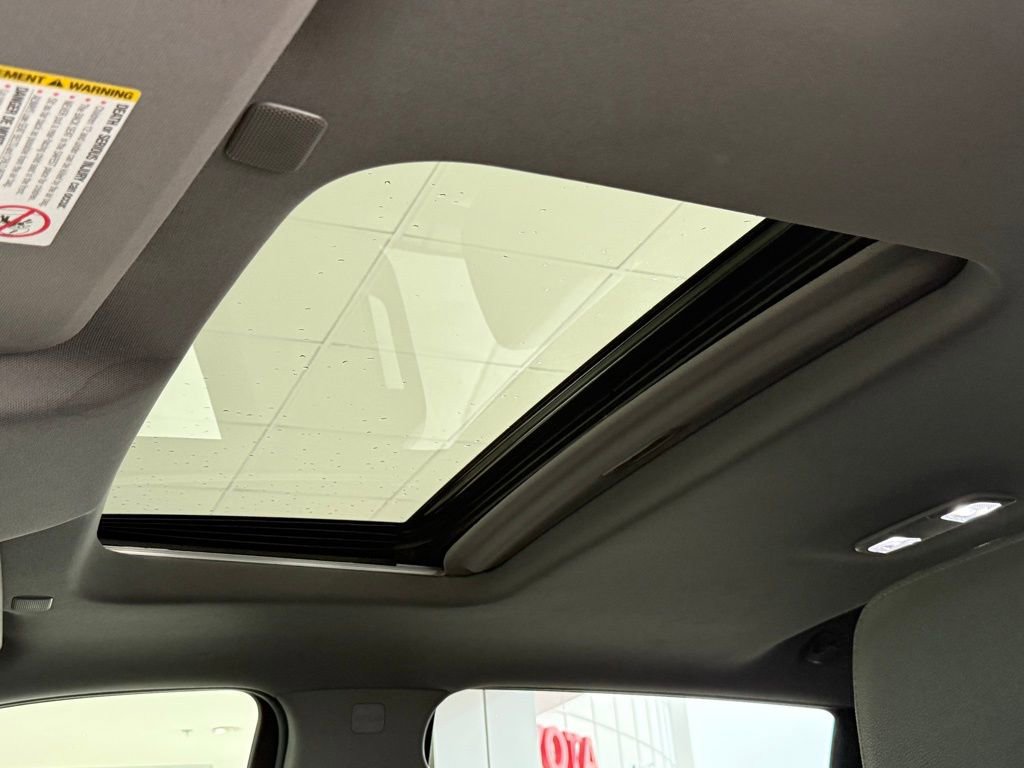 Used 2022 Chevrolet Silverado 2500 LTZ w/ LTZ Premium Package image 21