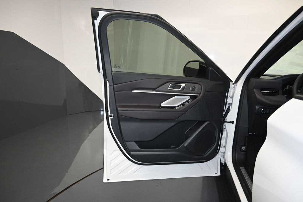New 2026 Ford Explorer Platinum RWD image 10