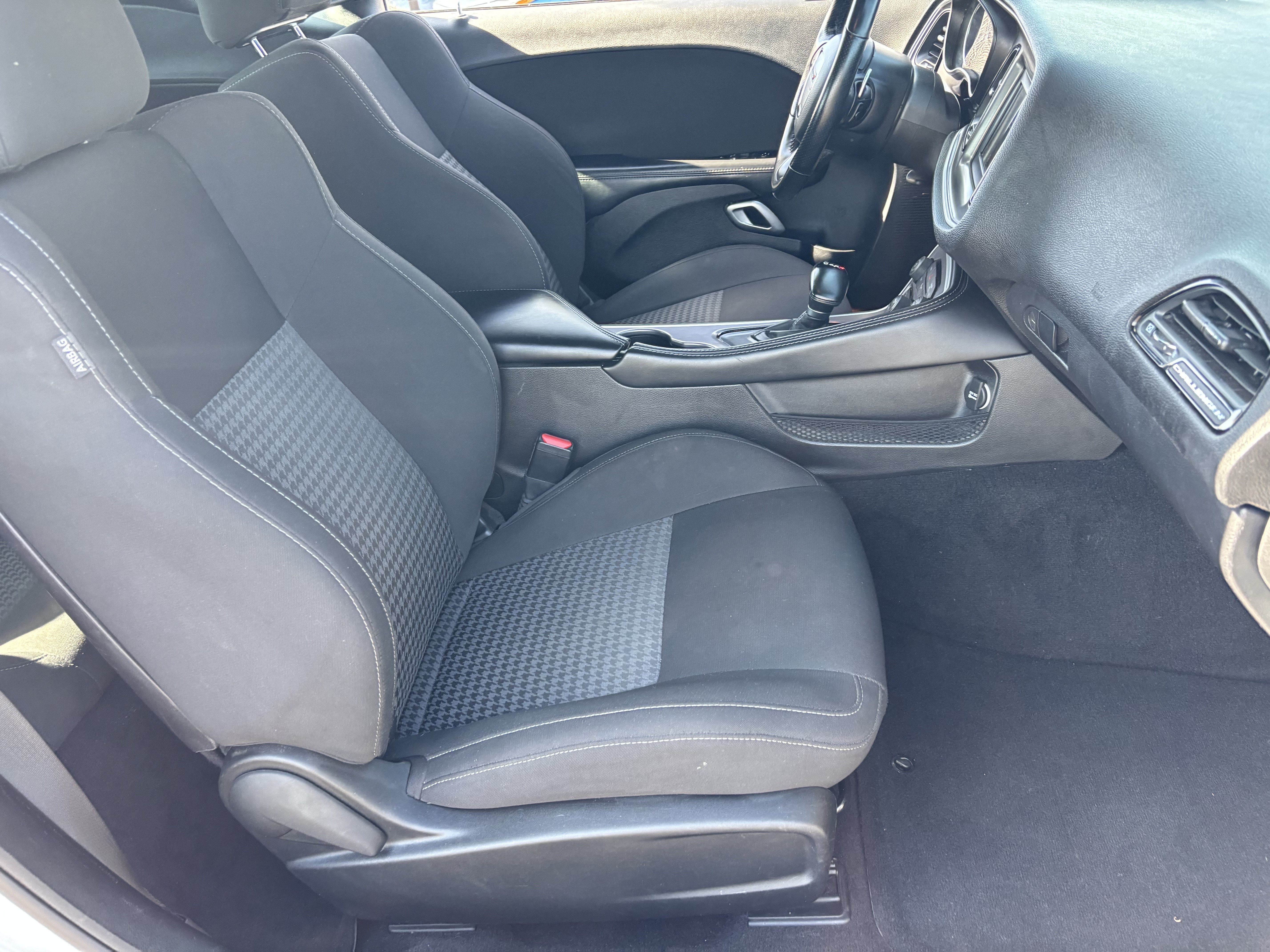 Used 2022 Dodge Challenger GT RWD image 10