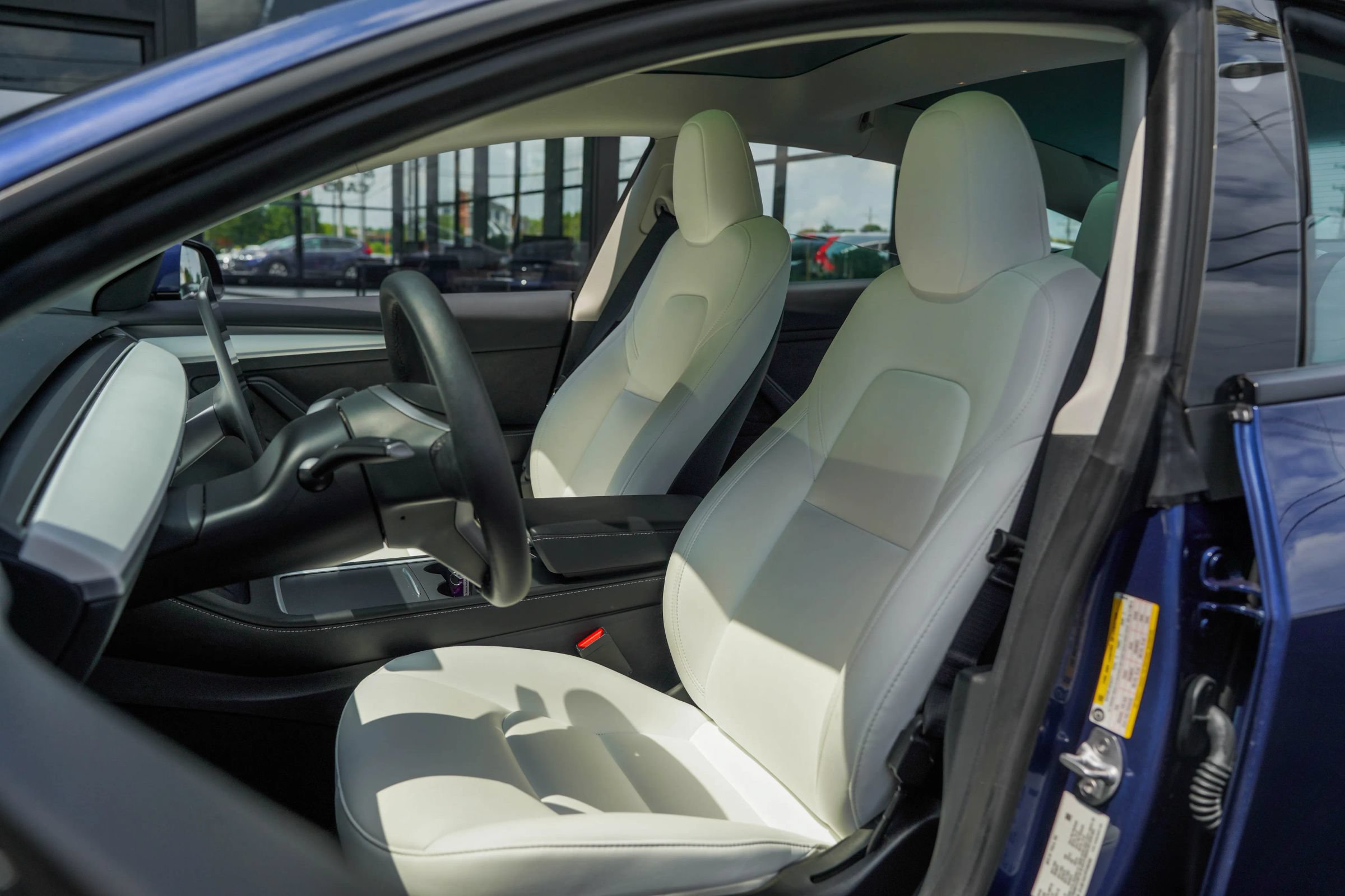 Used 2023 Tesla Model 3 Standard Range RWD image 12