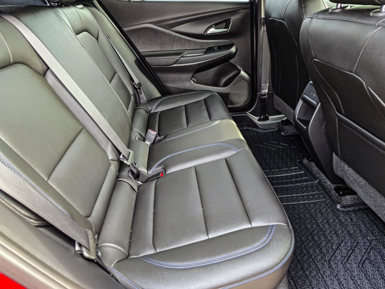 Used 2025 Buick Envista Sport Touring w/ Convenience I Package image 36