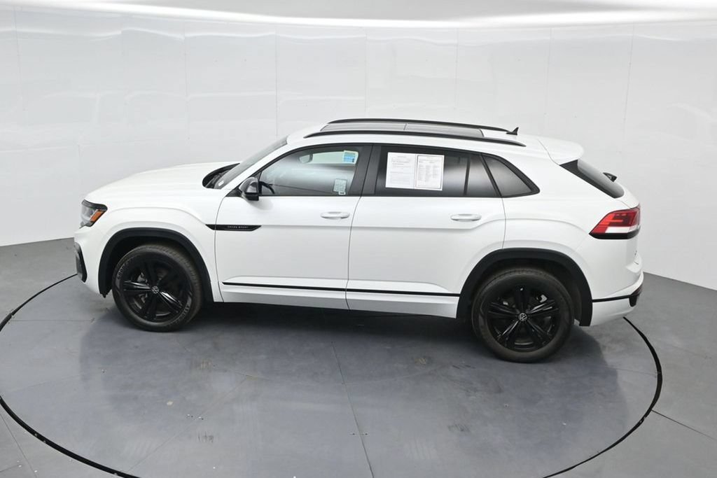 Used 2023 Volkswagen Atlas Cross Sport SEL R-Line AWD/4WD image 49