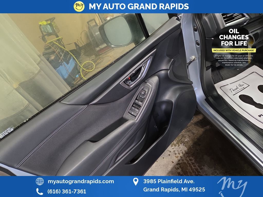 Used 2023 Subaru Forester Premium image 11