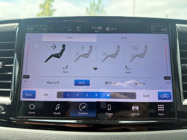 Used 2023 Chrysler Pacifica Touring-L FWD image 31