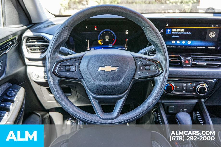 Used 2025 Chevrolet TrailBlazer LT FWD image 27