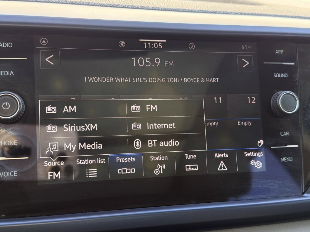 Used 2022 Volkswagen Taos SE image 10