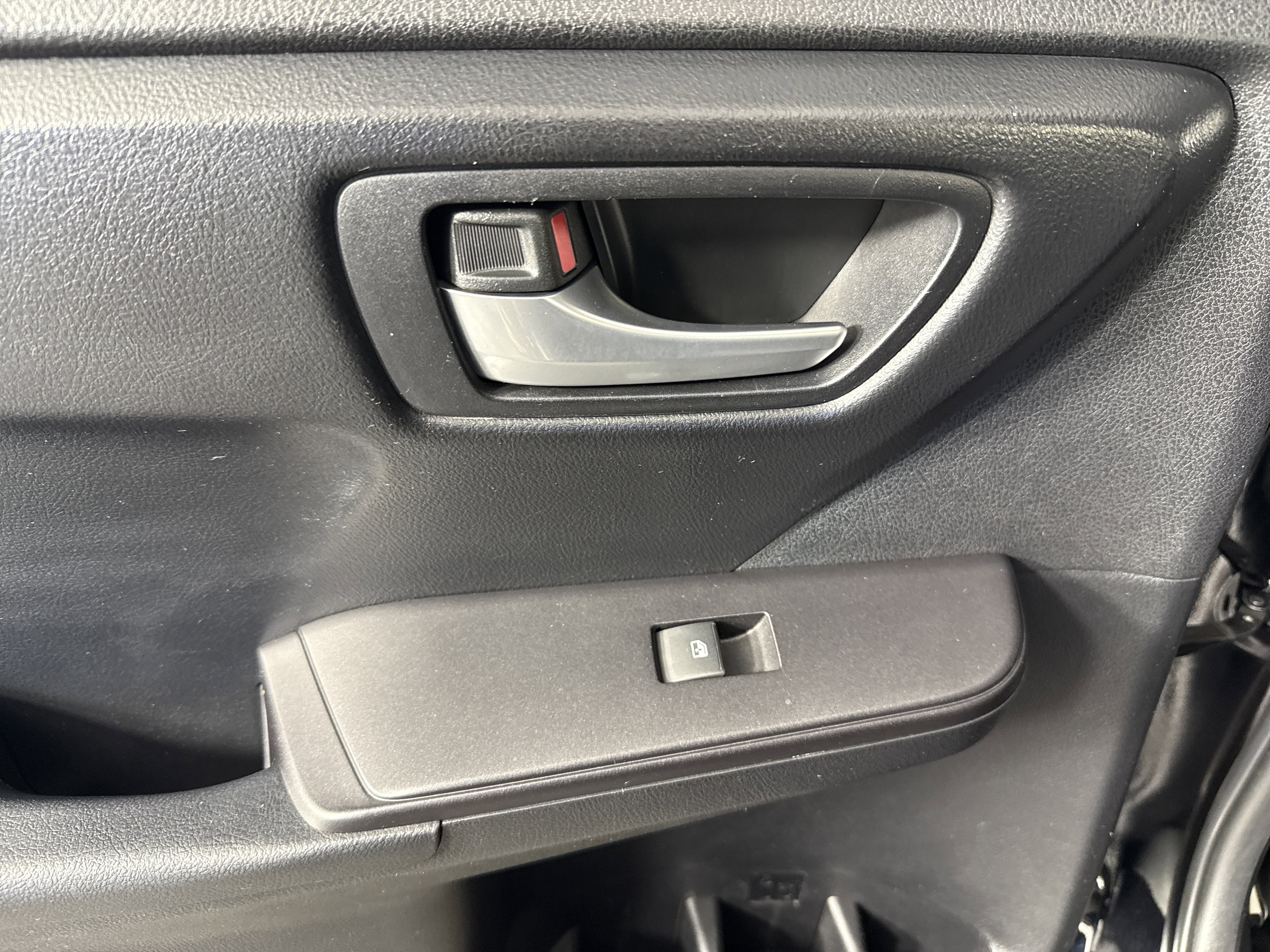 Used 2015 Toyota Camry SE image 18