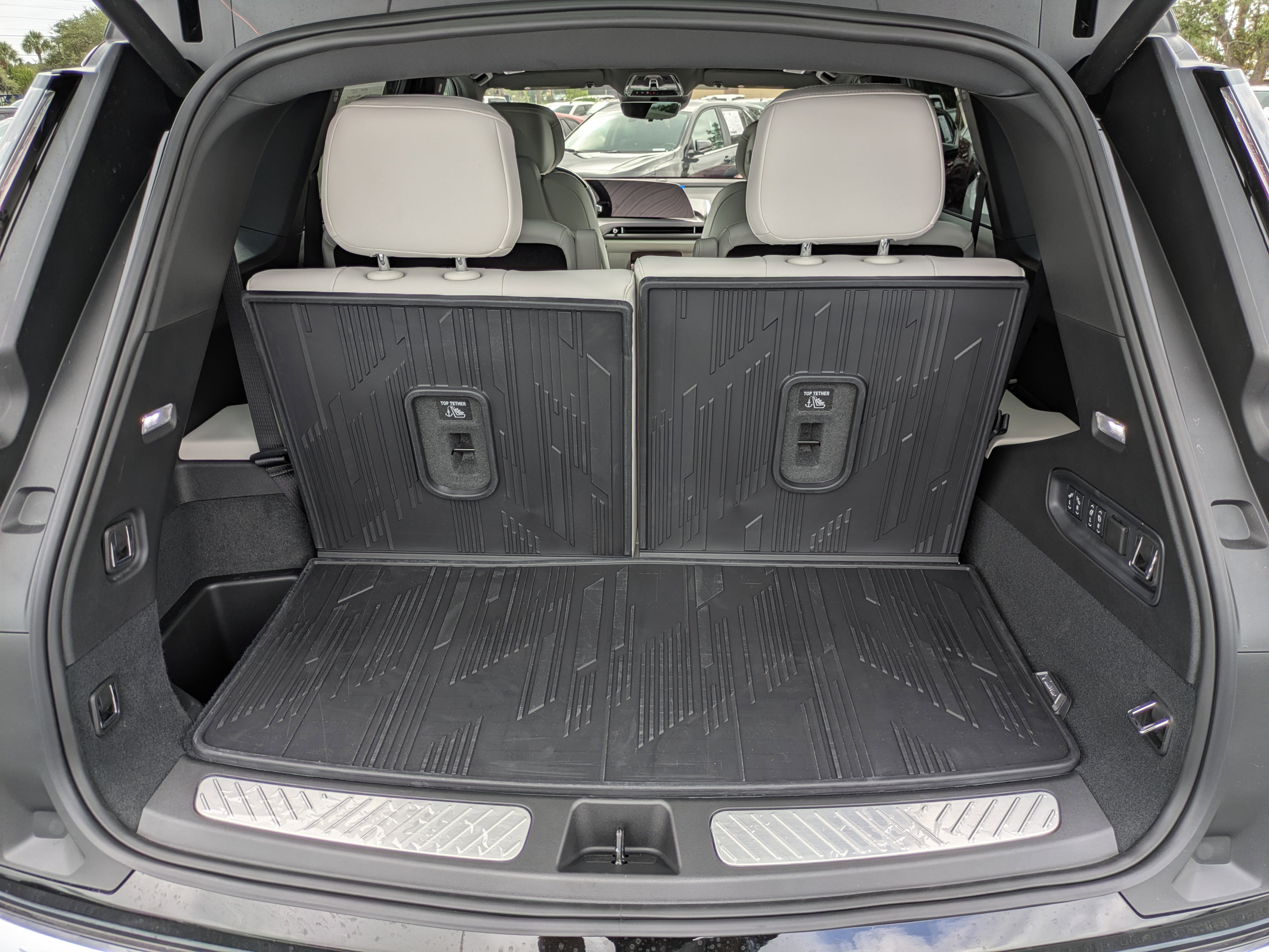 New 2026 Cadillac Vistiq Luxury w/ LPO, Floor Liner Package image 7