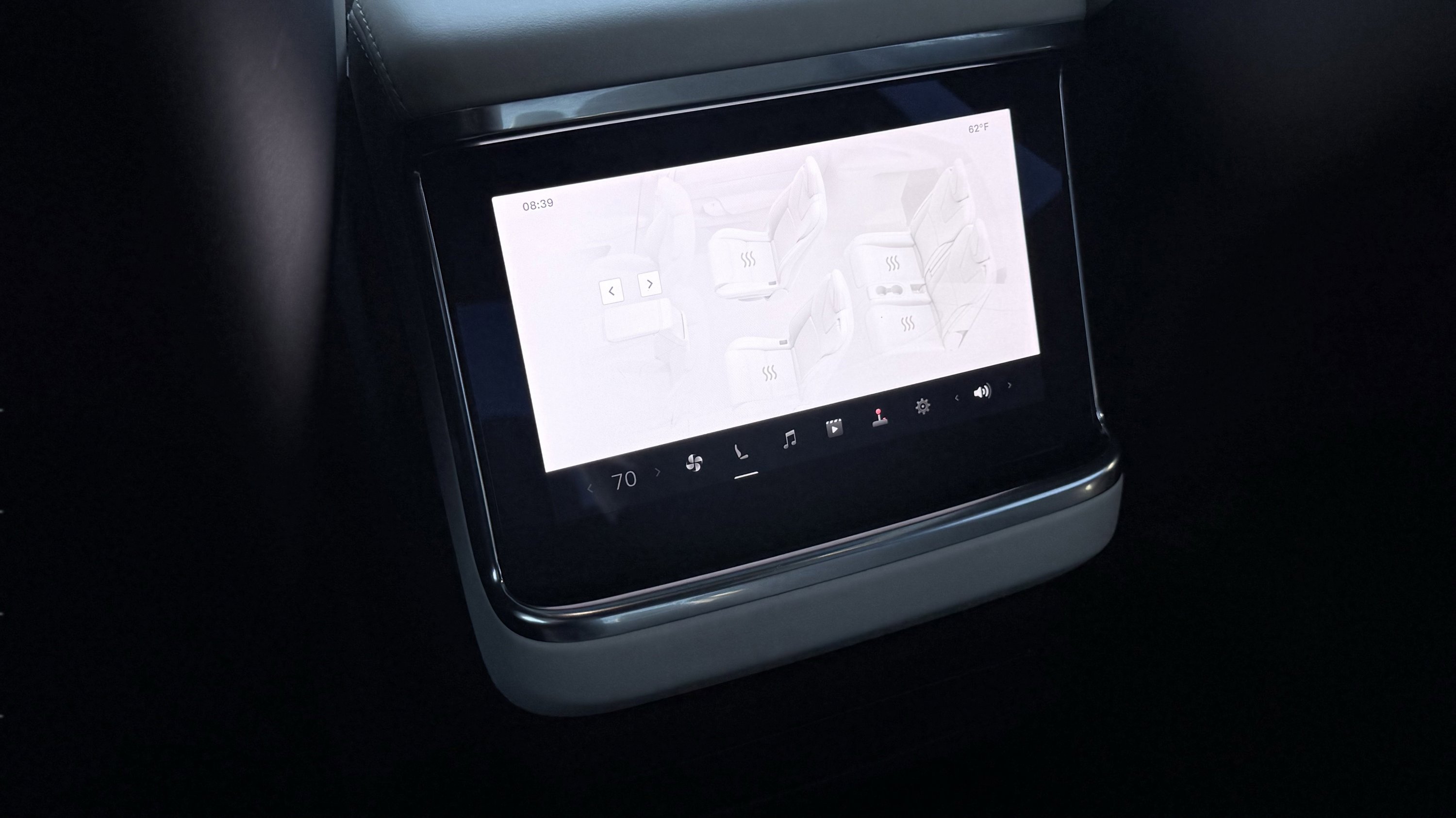 Used 2022 Tesla Model X image 51