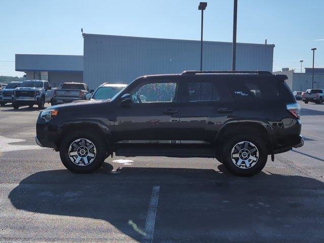 Used 2024 Toyota 4Runner TRD Off-Road Premium image 2
