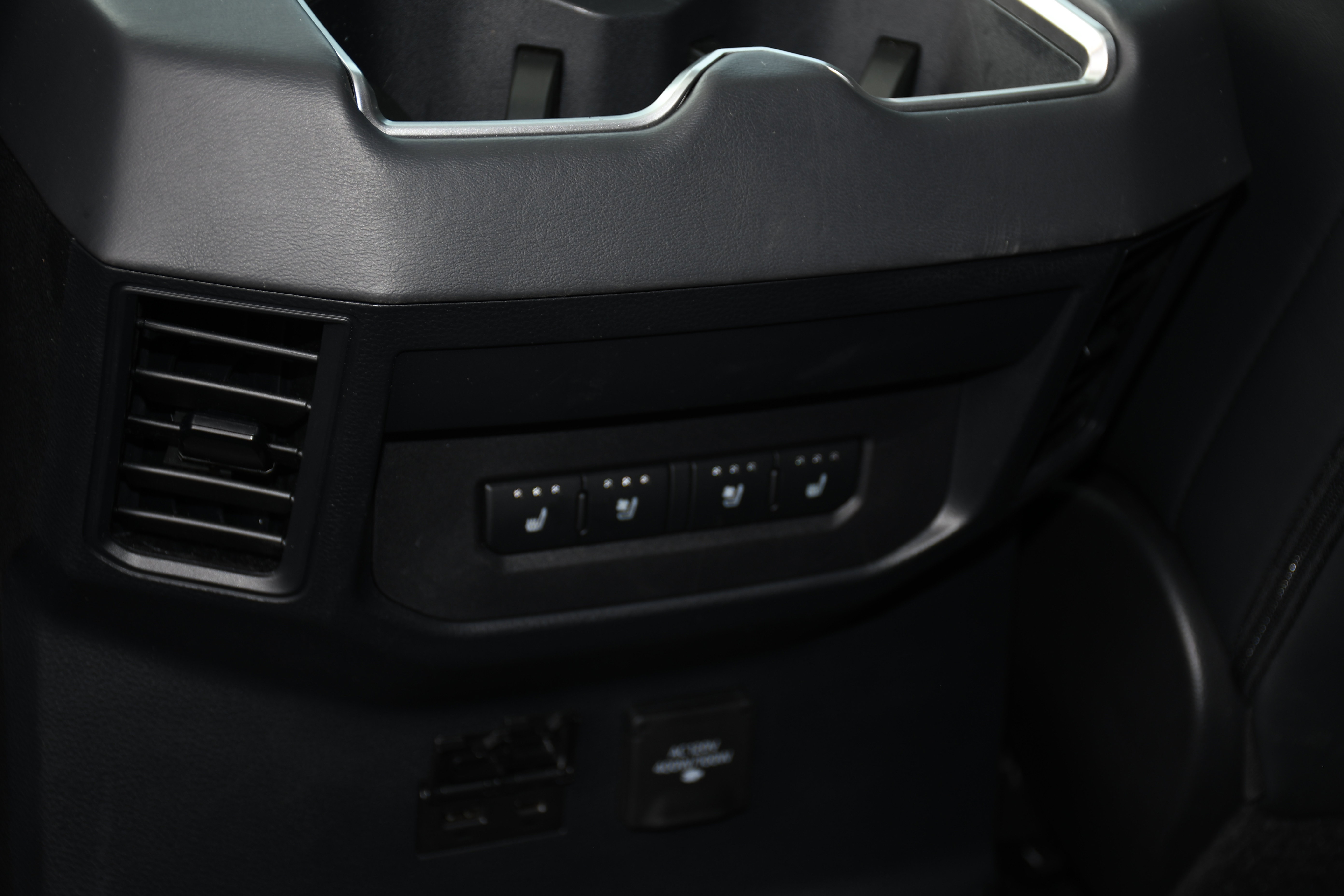 Used 2023 Toyota Tundra Platinum image 19