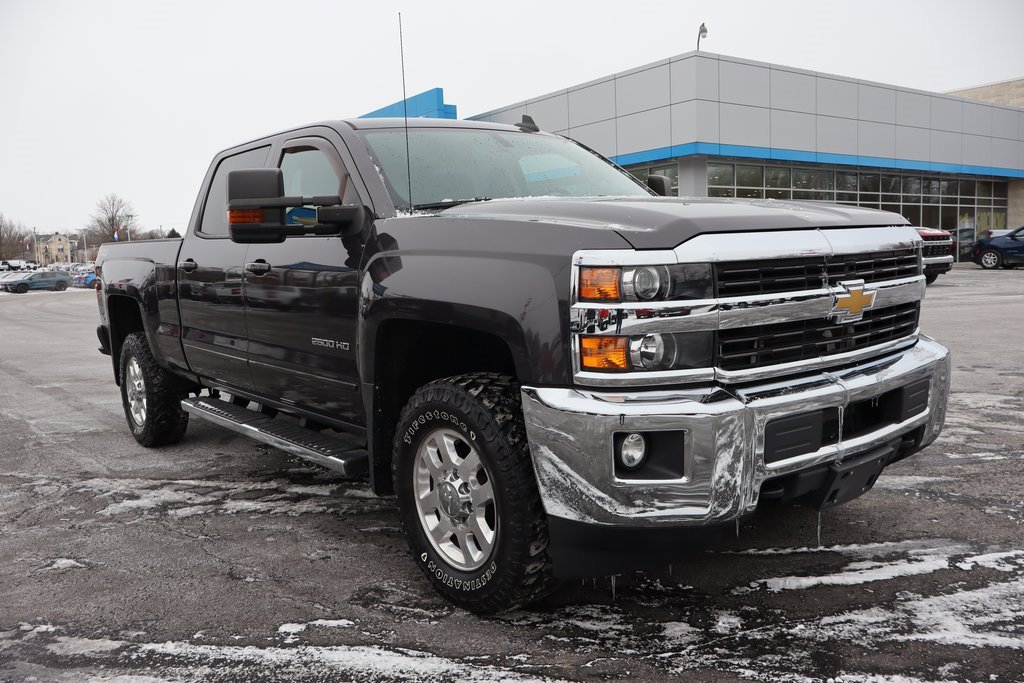 Used 2015 Chevrolet Silverado 2500 LT w/ LT Convenience Package image 2