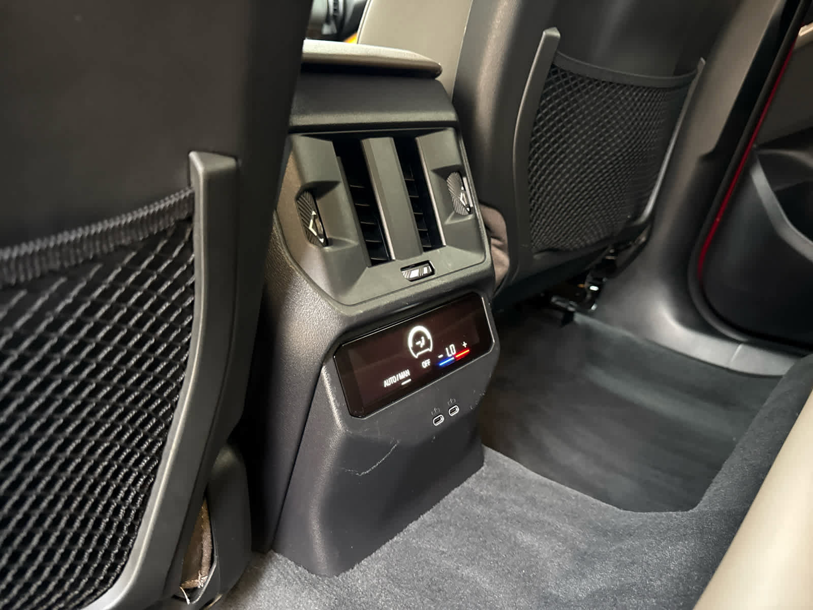 Certified 2025 BMW X3 xDrive30i w/ Premium Package image 18