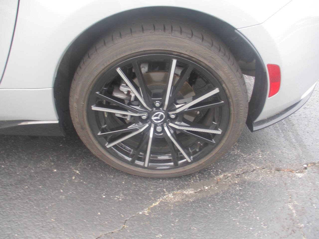 Used 2024 MAZDA MX-5 Miata Grand Touring w/ Appearance Package image 27