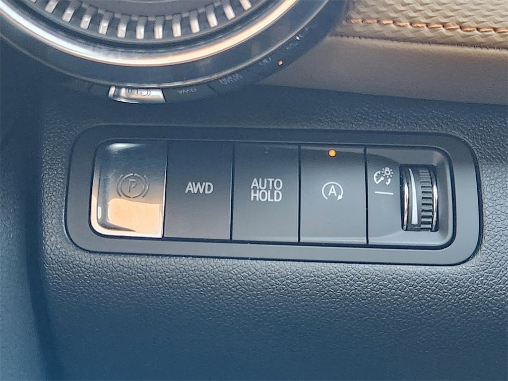 Used 2025 Chevrolet Equinox ACTIV w/ Safety and Technology Package image 18