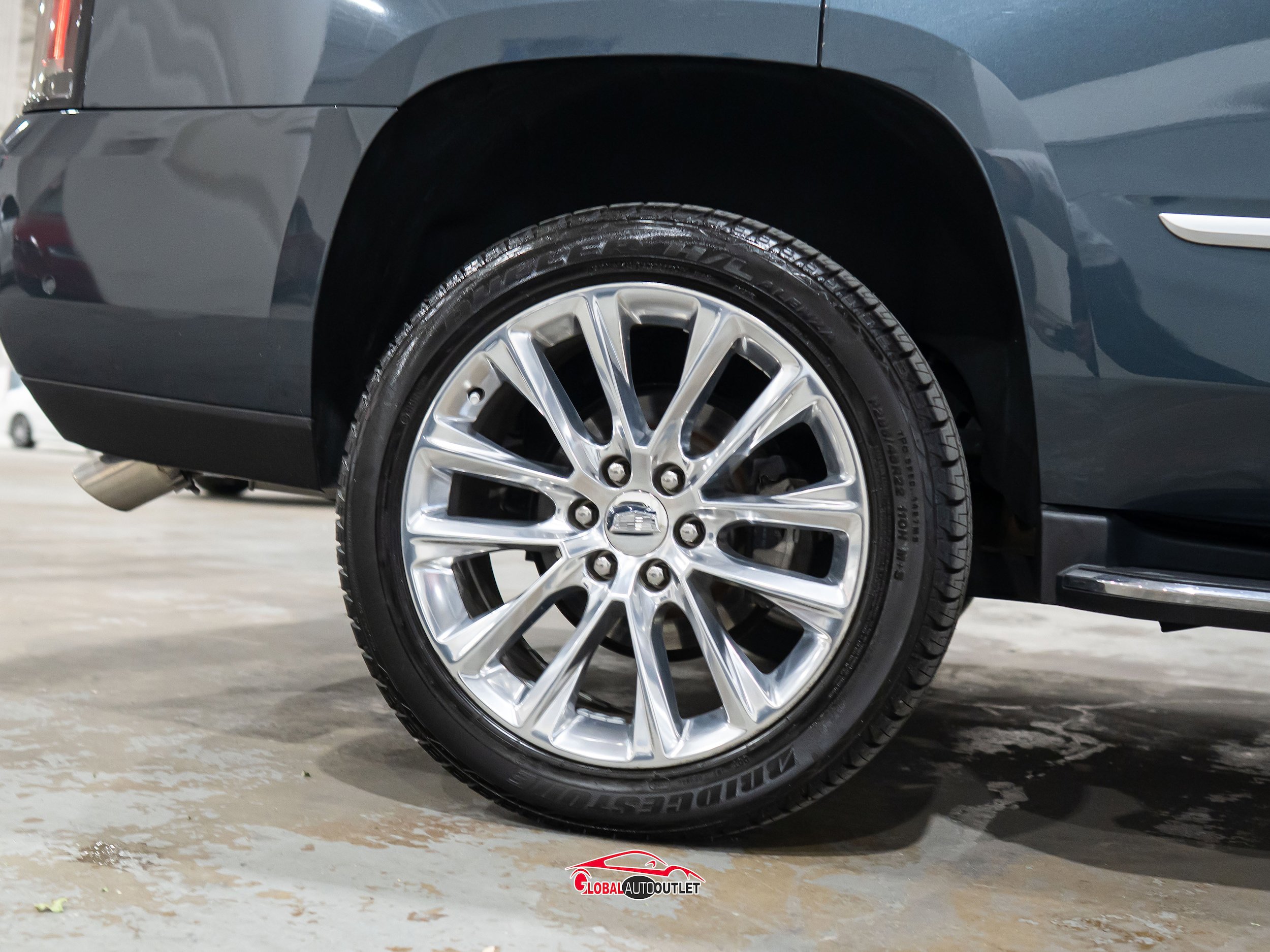 Used 2020 Cadillac Escalade Luxury AWD/4WD image 11
