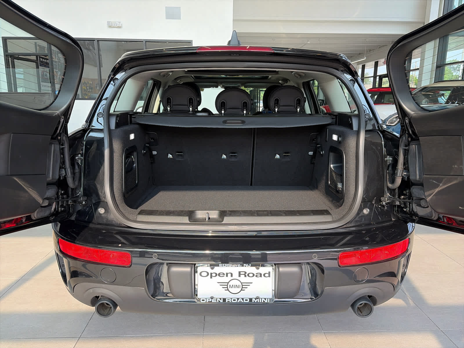 Used 2024 MINI Cooper Clubman S AWD/4WD image 11