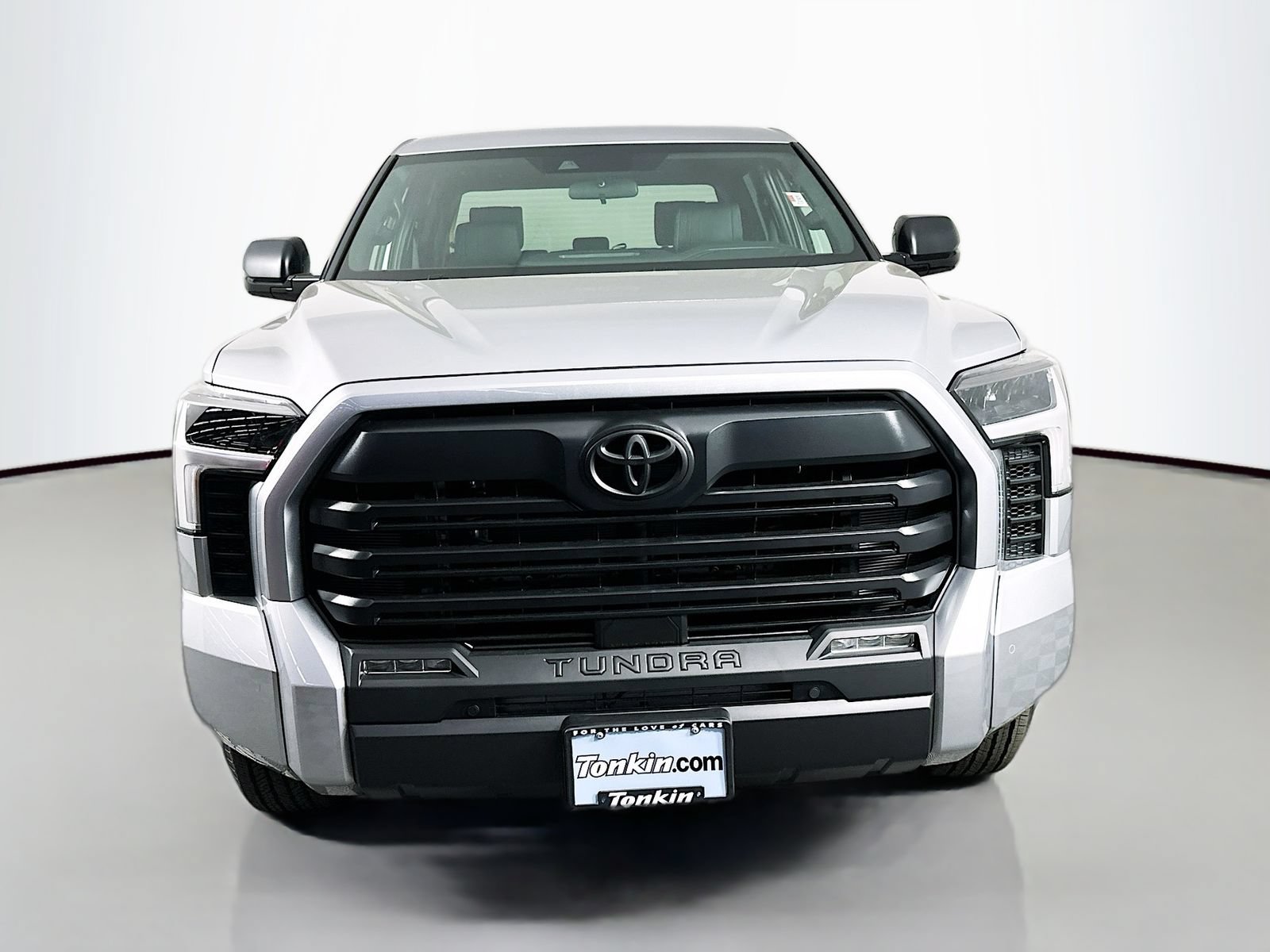 New 2026 Toyota Tundra SR5 w/ SR5 Premium Package AWD/4WD image 2