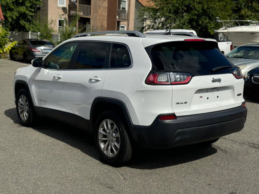 Used 2019 Jeep Cherokee Latitude w/ Cold Weather Group image 7