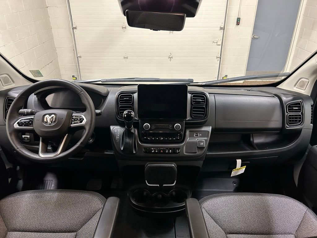 Used 2025 RAM ProMaster 2500 w/ Premium Convenience Group image 25