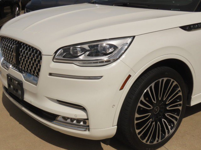 Certified 2022 Lincoln Aviator Black Label AWD/4WD image 3