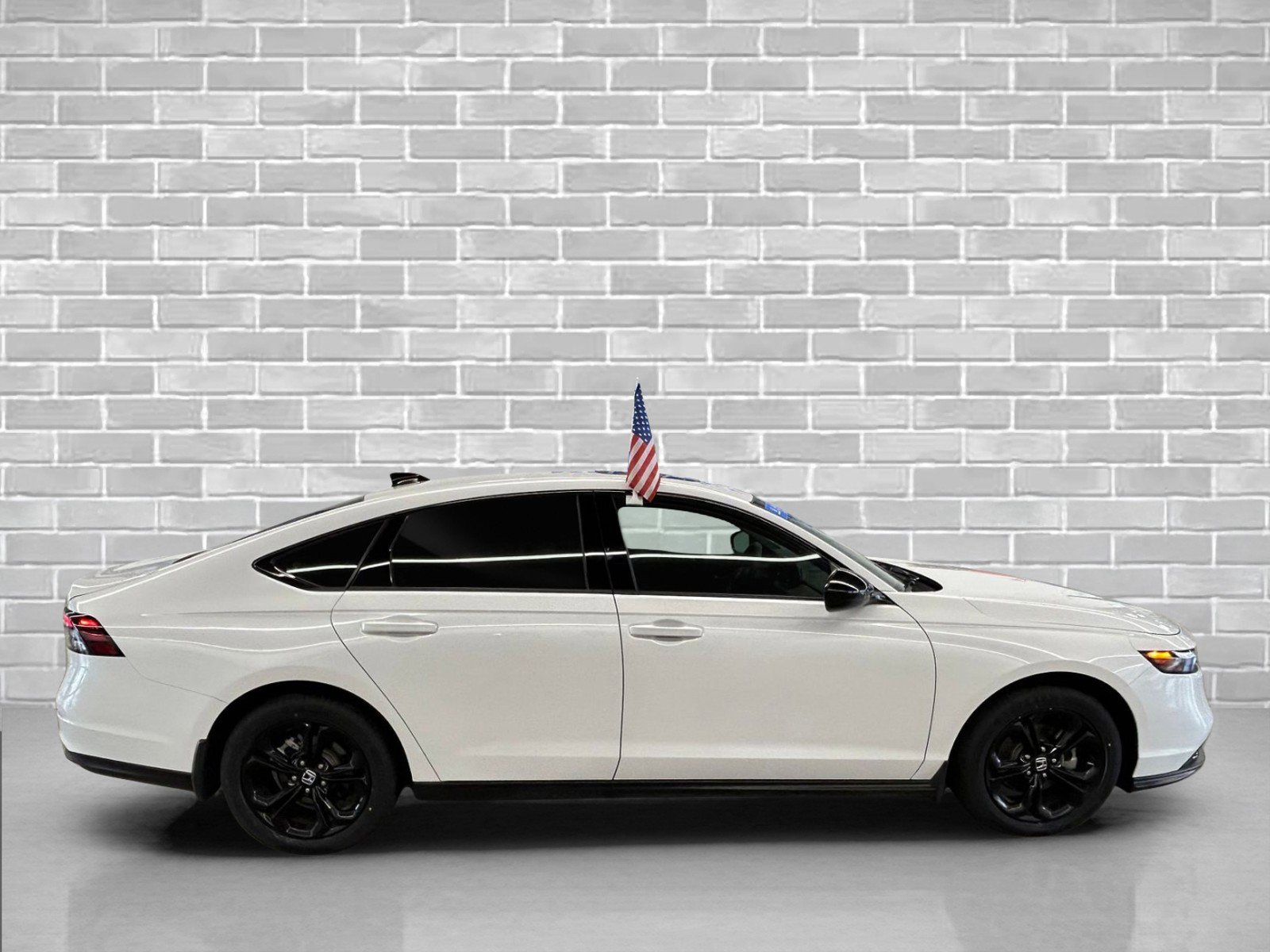 Certified 2025 Honda Accord SE image 6