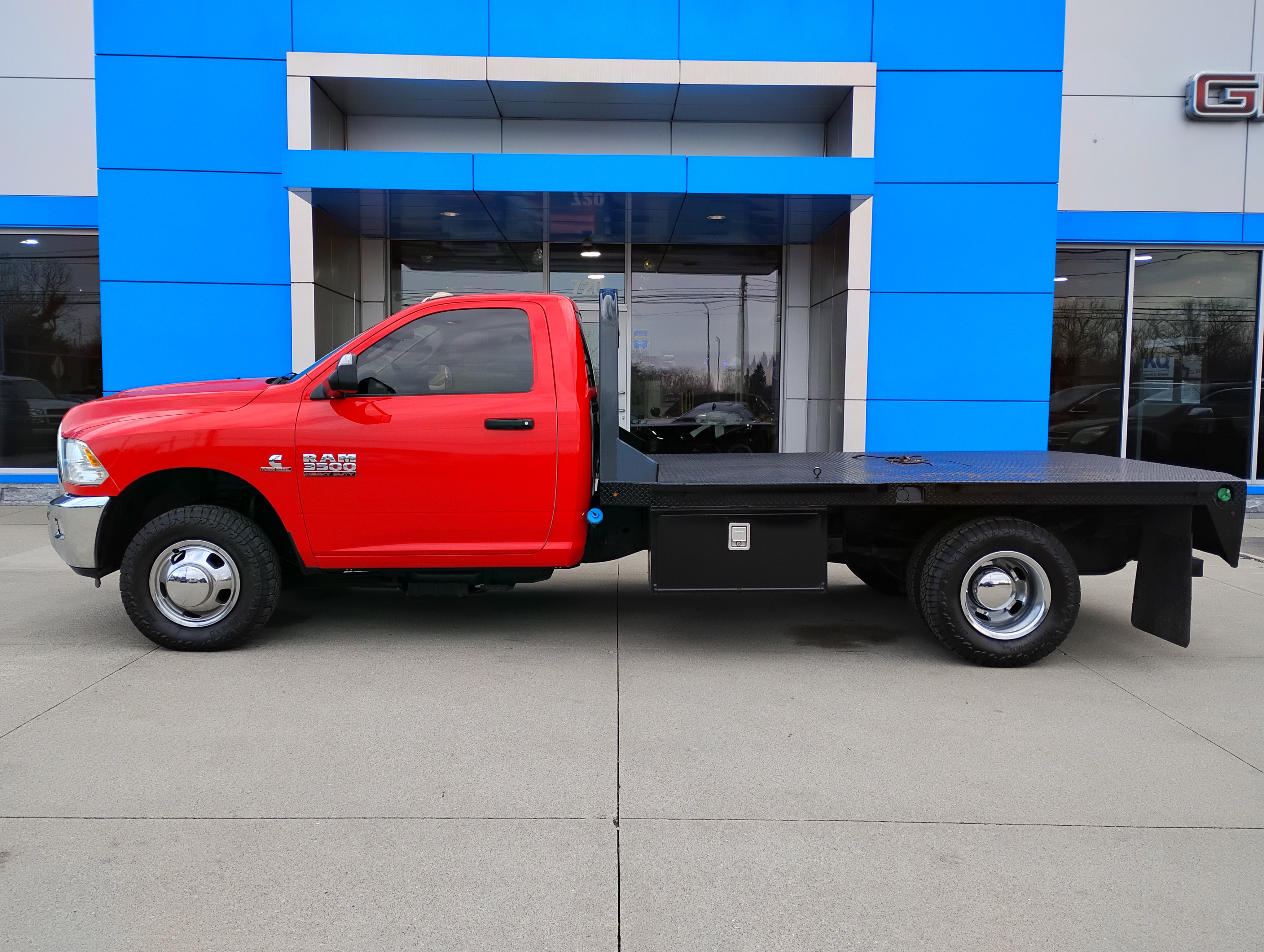 Used 2017 RAM 3500 Tradesman w/ Chrome Appearance Group image 23