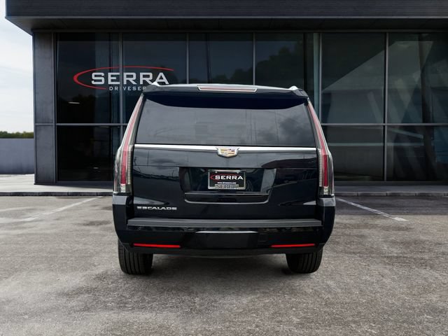 Used 2016 Cadillac Escalade Premium AWD/4WD image 4