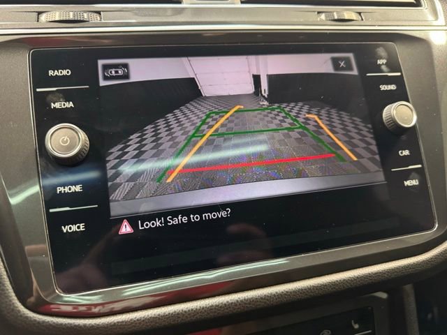 Used 2022 Volkswagen Tiguan SE R-Line FWD image 20