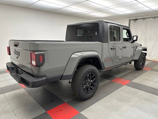 Used 2023 Jeep Gladiator Sport image 6
