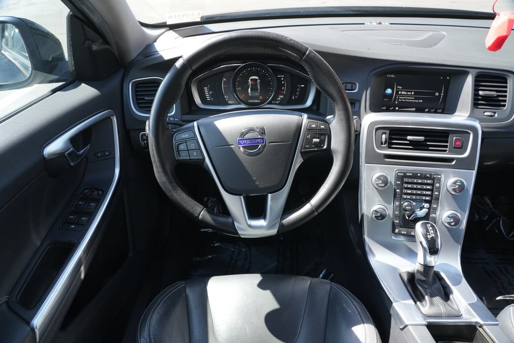 Used 2017 Volvo S60 T5 Dynamic AWD/4WD image 16