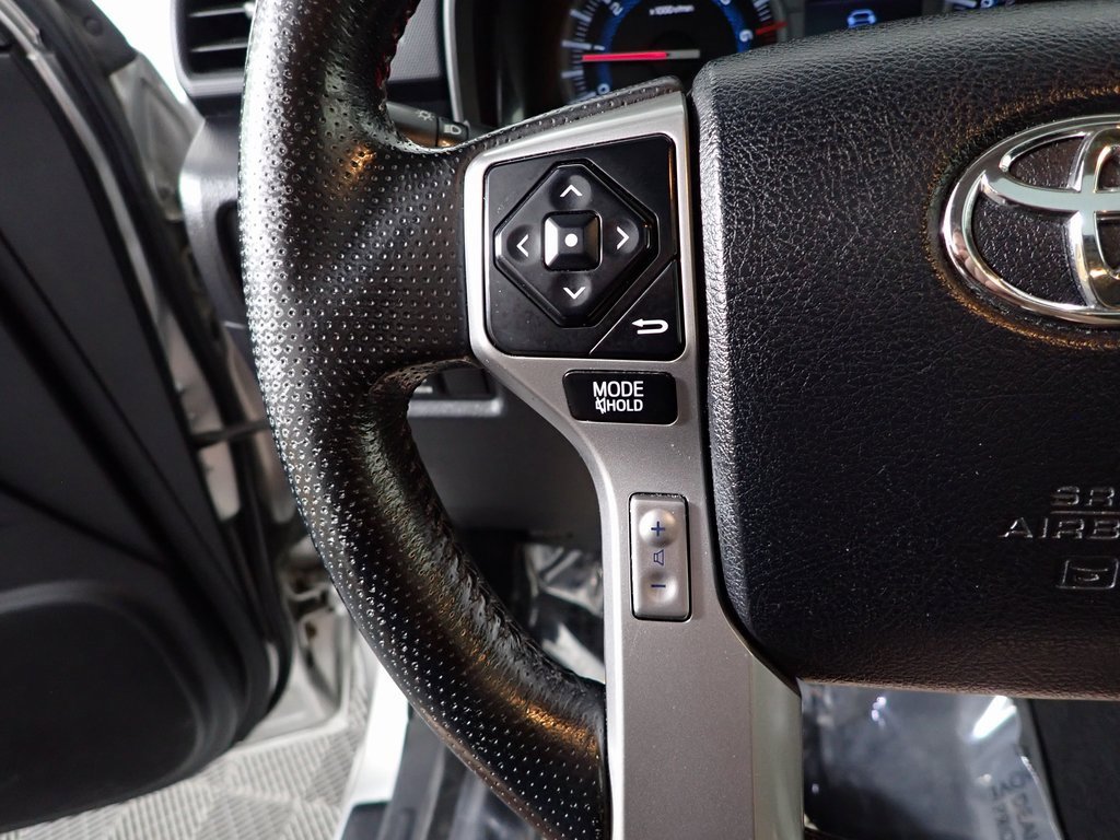 Used 2014 Toyota 4Runner Limited image 28