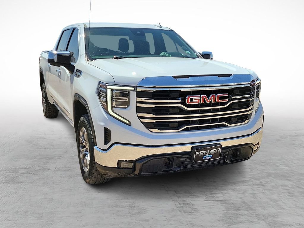 Used 2024 GMC Sierra 1500 SLT image 2