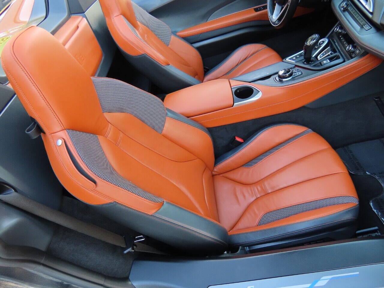 Used 2019 BMW i8 Roadster AWD/4WD image 36