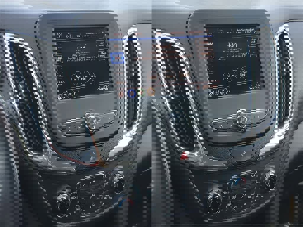 Used 2020 Chevrolet Equinox LT w/ Driver Convenience Package image 26