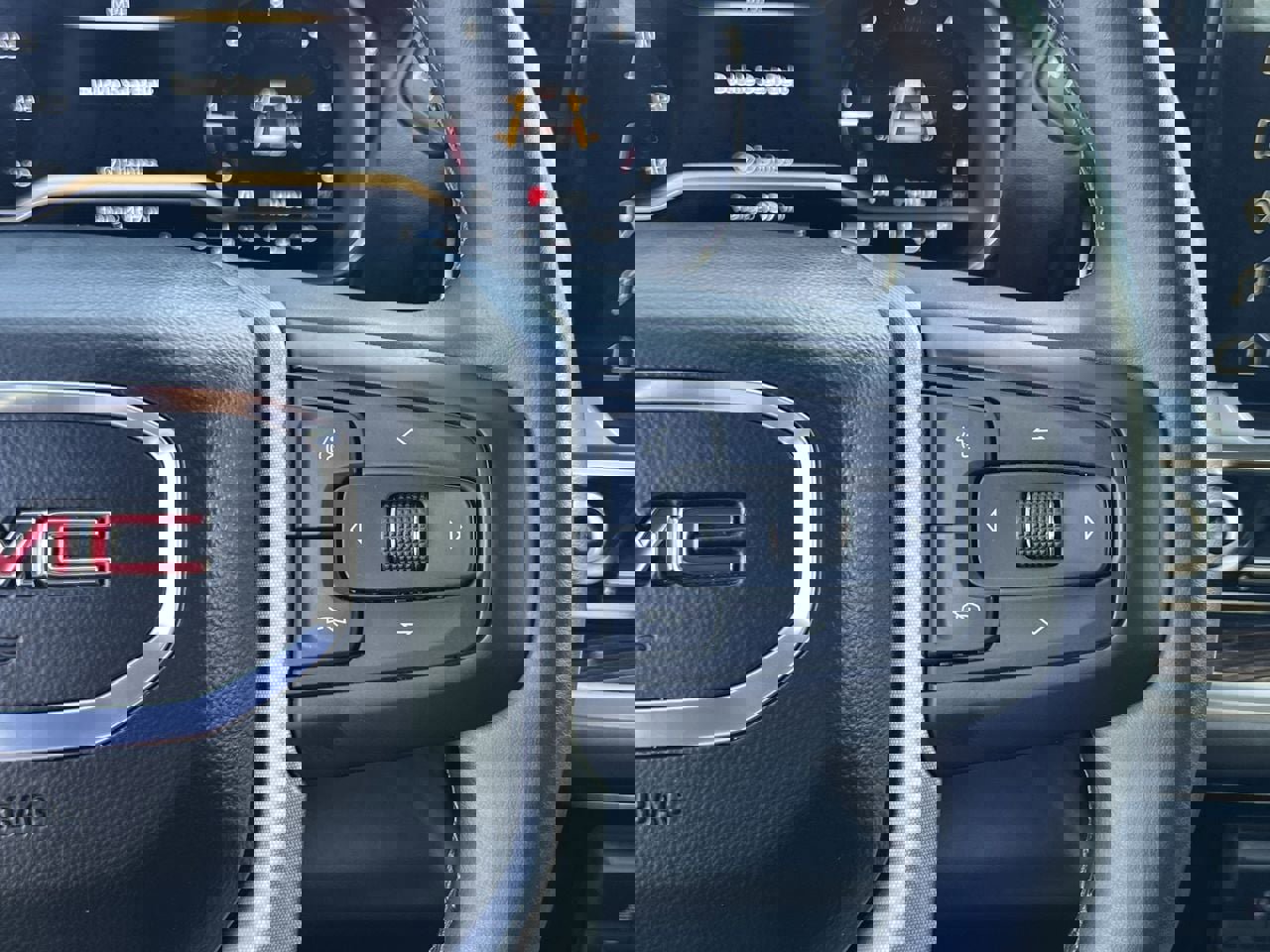 Used 2025 GMC Sierra 1500 Elevation image 14