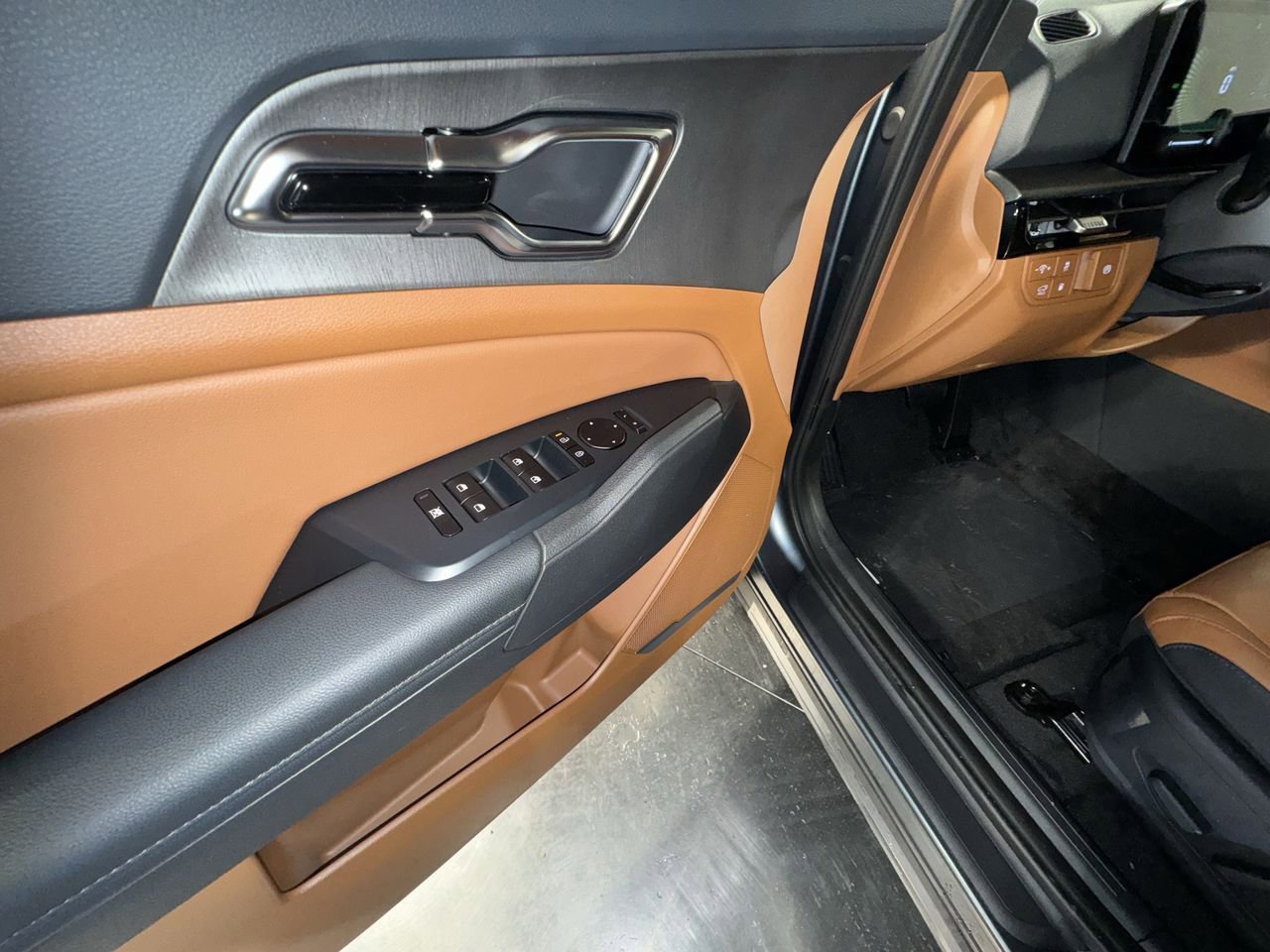 New 2026 Kia Sportage X-Line image 17