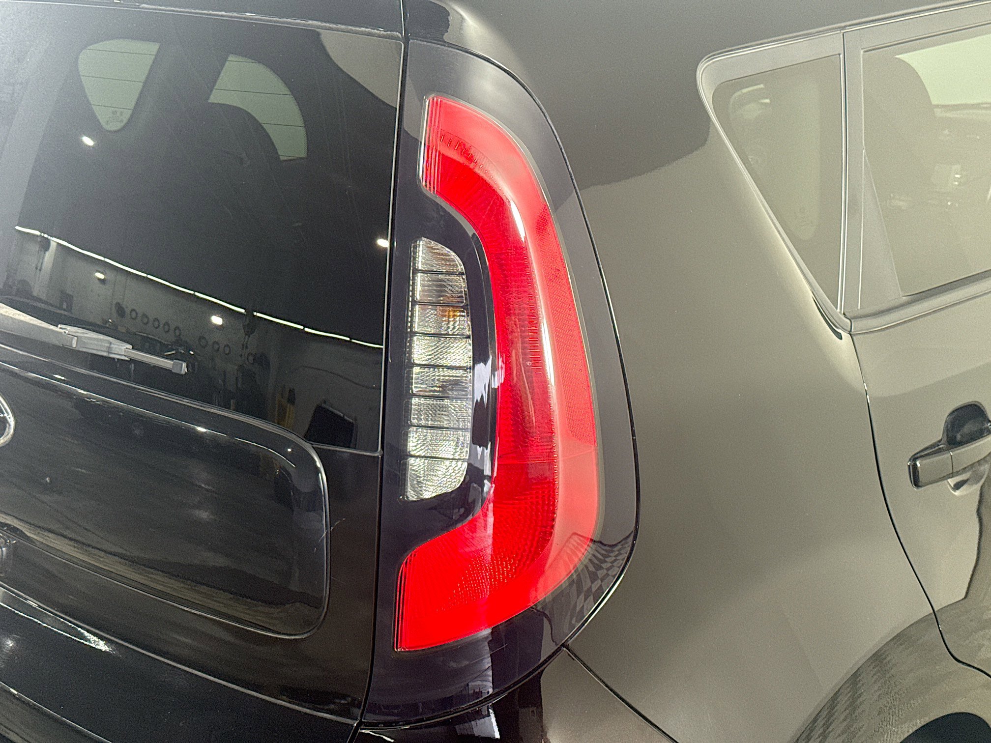 Used 2019 Kia Soul image 33