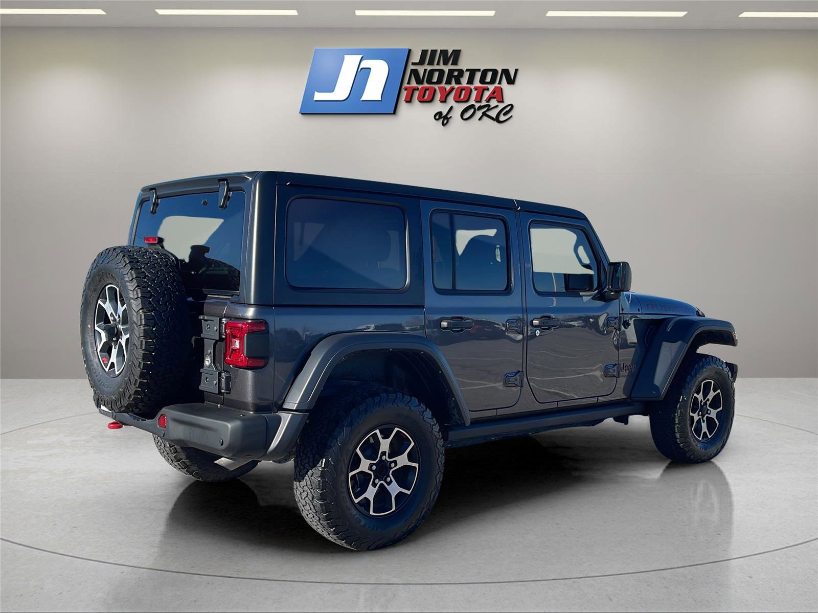 Used 2022 Jeep Wrangler Unlimited Rubicon w/ Steel Bumper Group image 5
