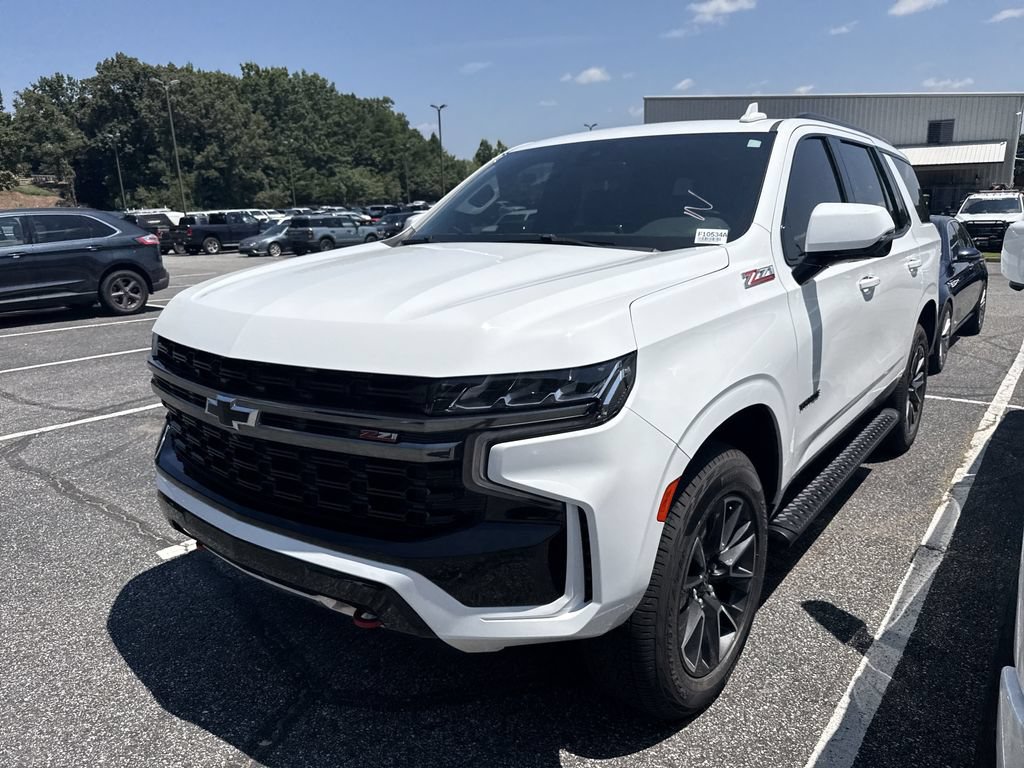 Used 2022 Chevrolet Tahoe Z71 w/ Luxury Package AWD/4WD image 9