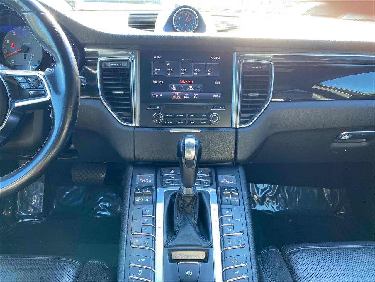 Used 2018 Porsche Macan S AWD/4WD image 25