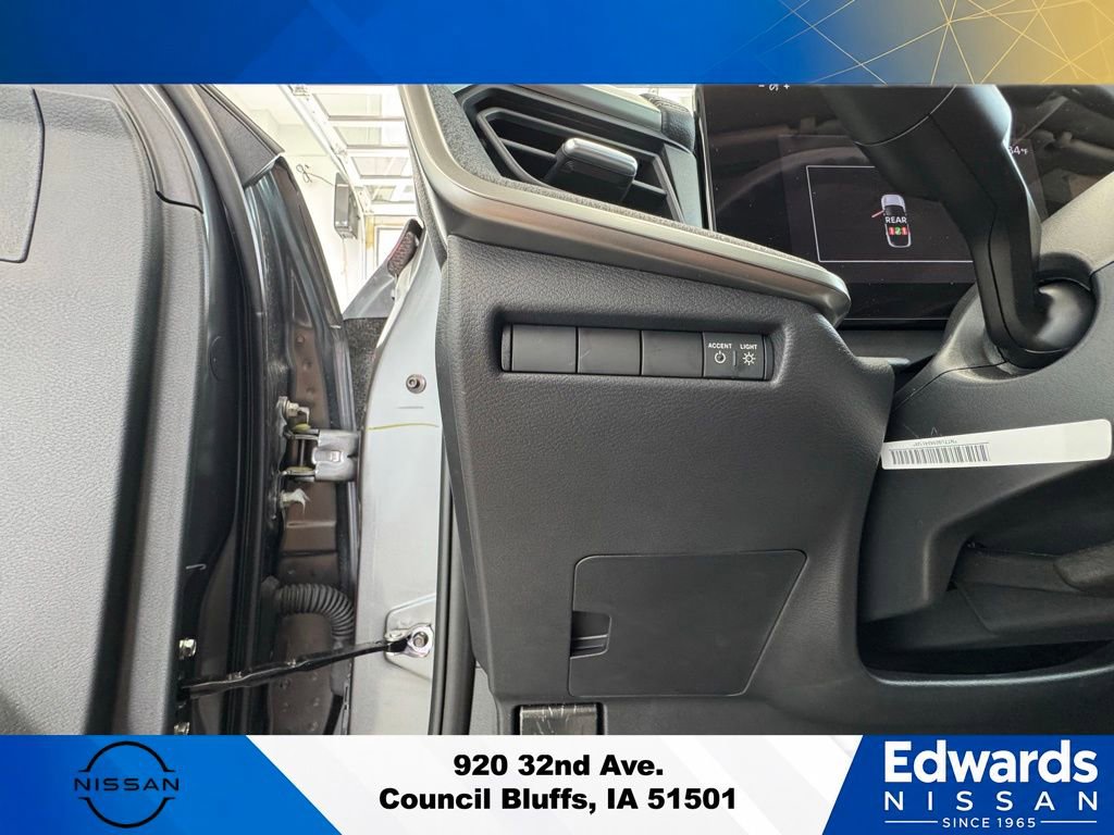 New 2025 Nissan Kicks SV w/ SV Premium Package AWD/4WD image 23