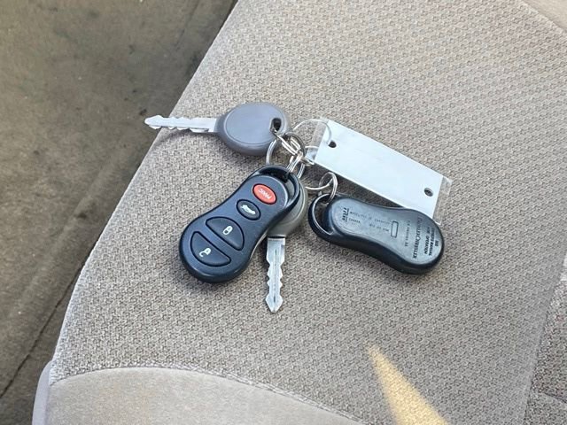 Used 2004 Chrysler Sebring GTC w/ Security Group FWD image 27
