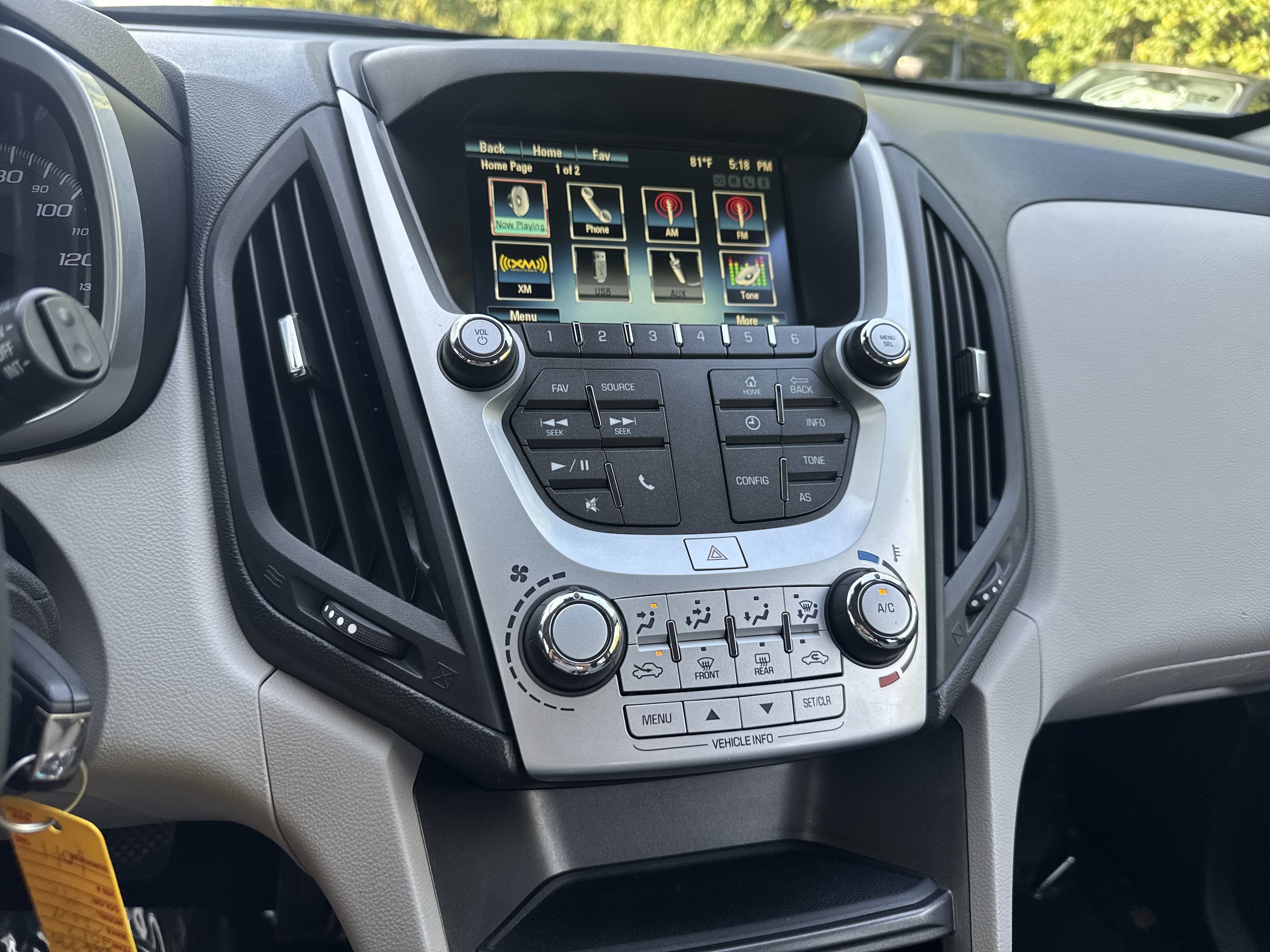 Used 2017 Chevrolet Equinox LS AWD/4WD image 15