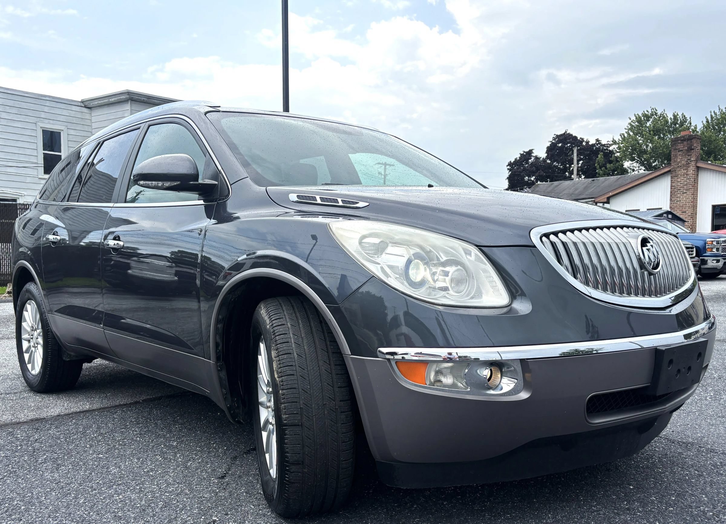 Used 2012 Buick Enclave Leather AWD/4WD image 3
