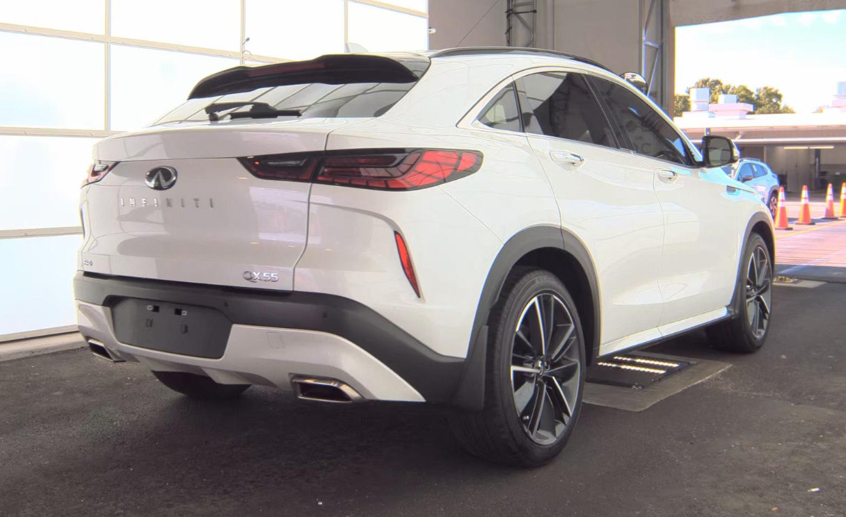 Certified 2023 INFINITI QX55 Sensory w/ Lighting Package AWD/4WD image 19