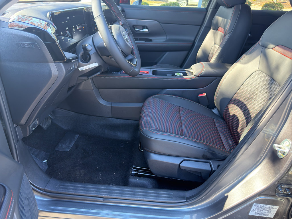 New 2026 Nissan Kicks SR w/ Cold Weather Package image 16