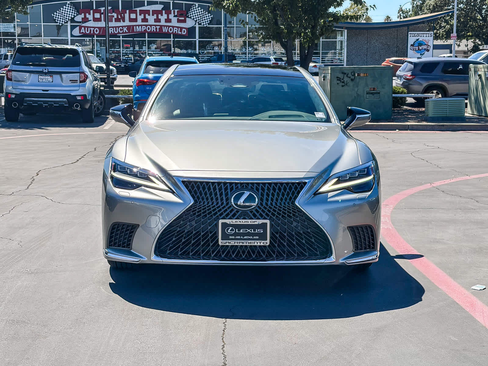 Certified 2025 Lexus LS 500 AWD w/ Luxury Package image 6