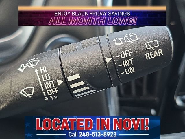 Used 2023 Chevrolet Traverse LT image 26